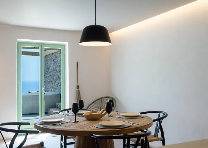 Kalma Living Luxury Villa